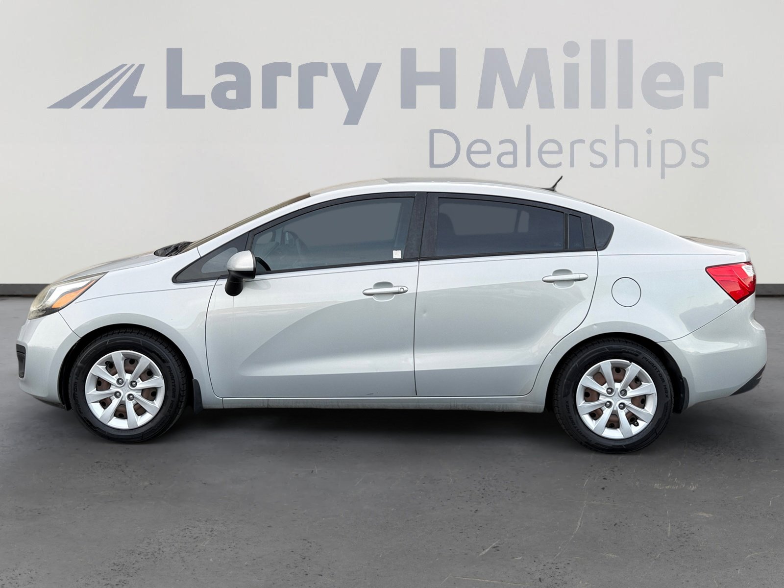 2013 Kia Rio EX photo 2