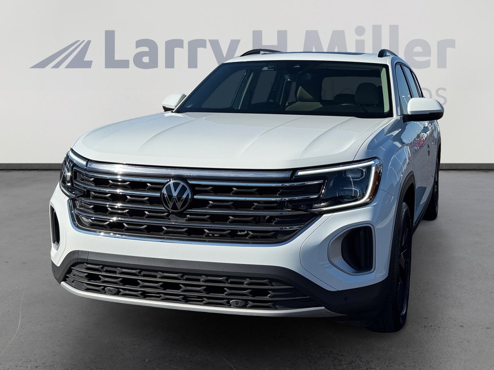 2024 Volkswagen Atlas SE w/Tech's photo