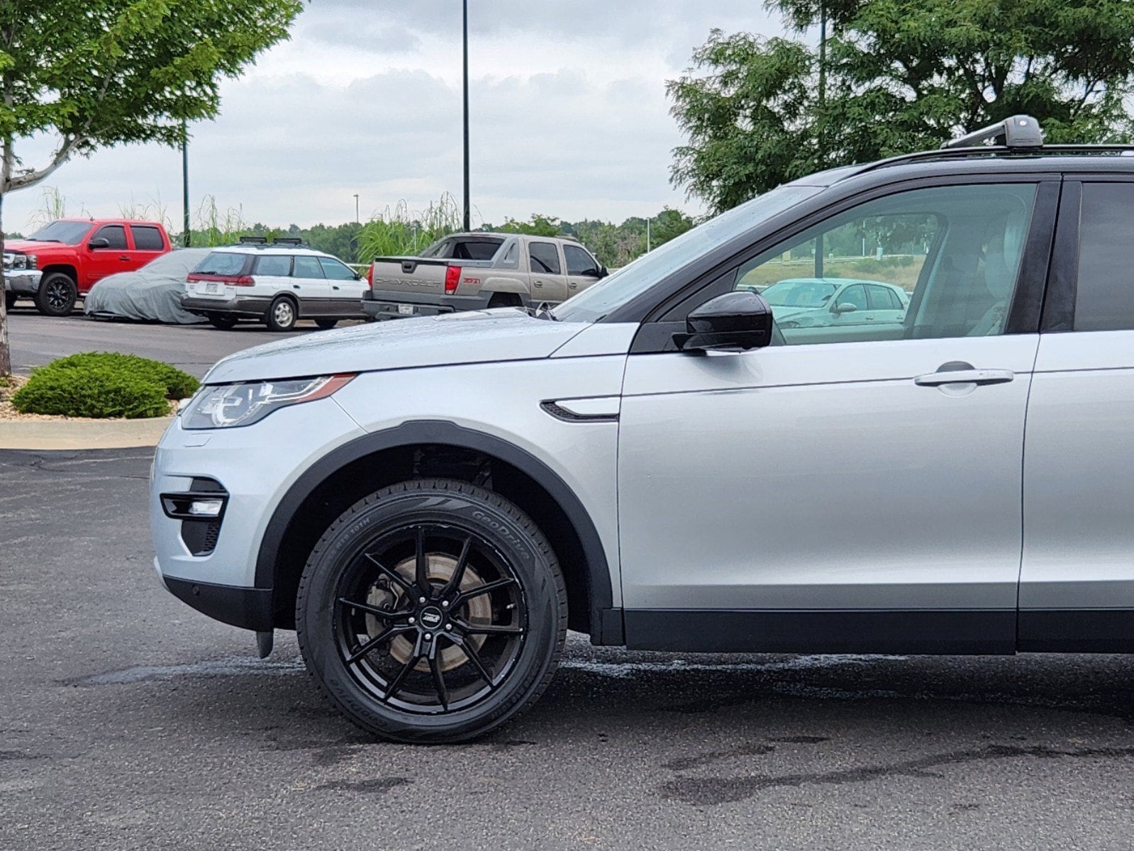 Used 2017 Land Rover Discovery Sport HSE with VIN SALCR2BG6HH695941 for sale in Highlands Ranch, CO