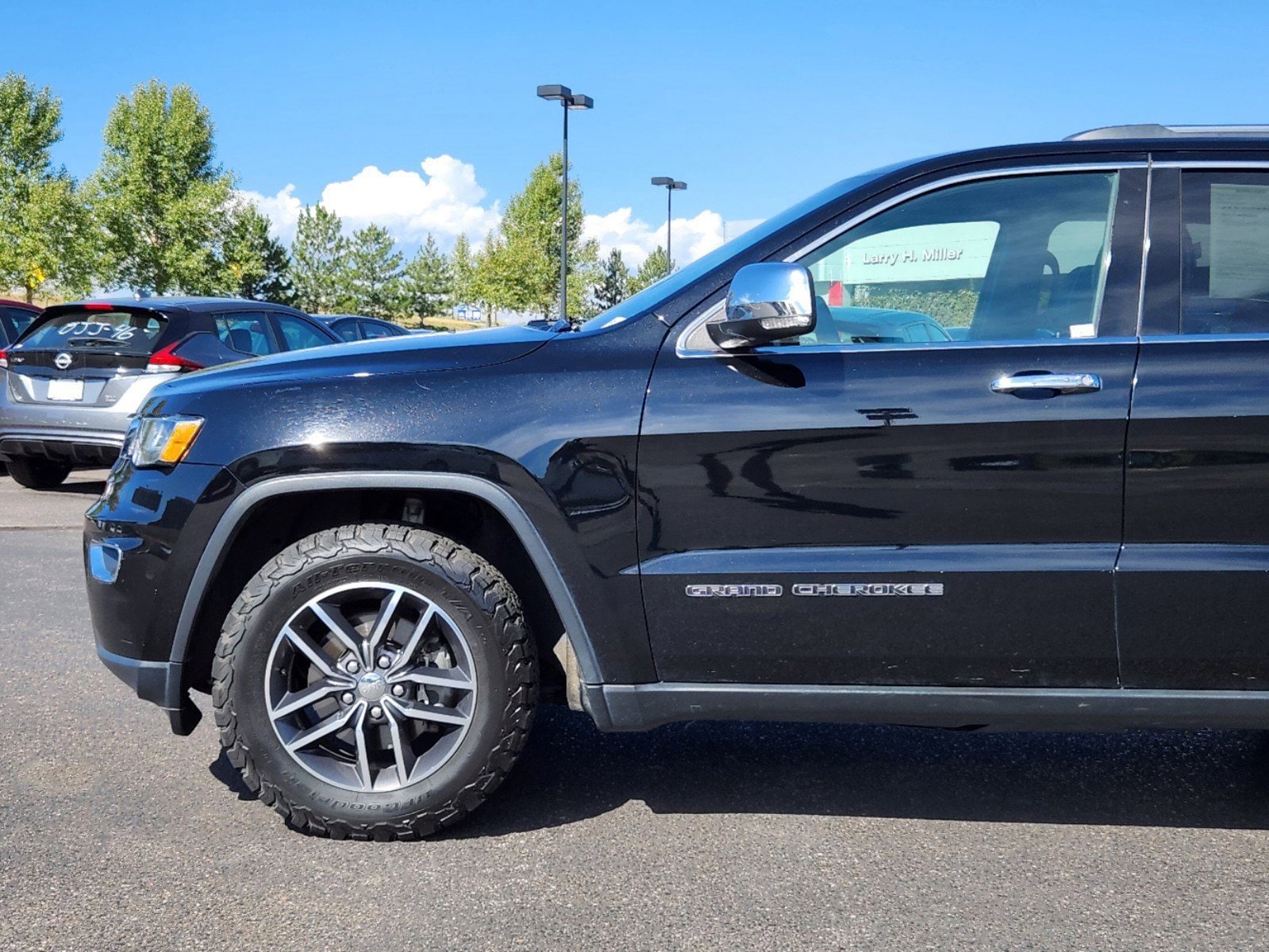 Used 2017 Jeep Grand Cherokee Limited with VIN 1C4RJFBG7HC809085 for sale in Highlands Ranch, CO