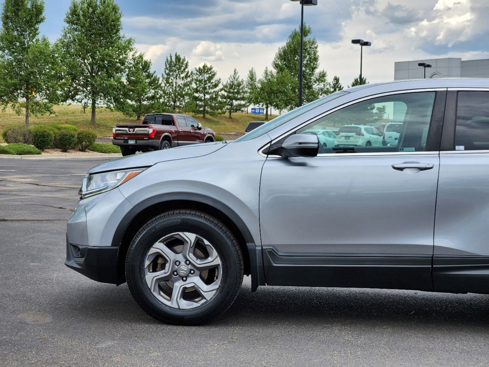 Used 2018 Honda CR-V EX with VIN 7FARW2H50JE018927 for sale in Centennial, CO