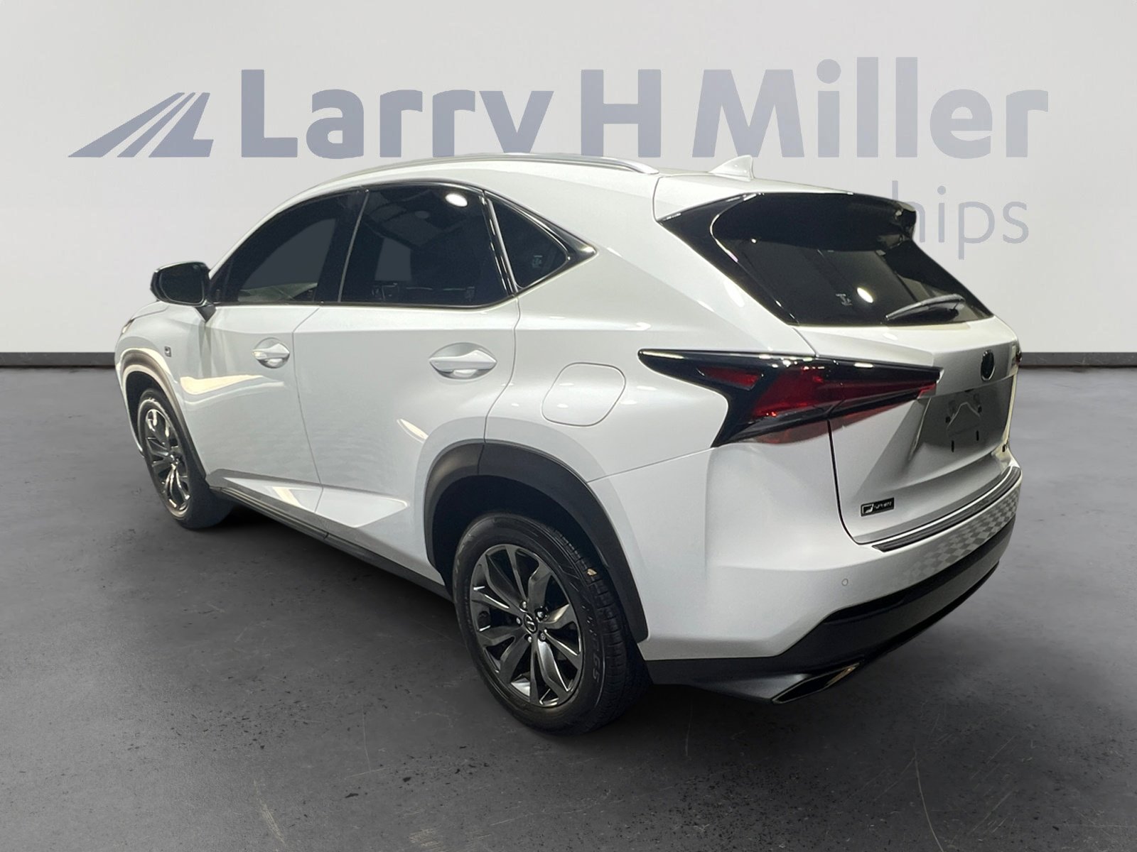 2020 Lexus NX 300 F SPORT photo 4