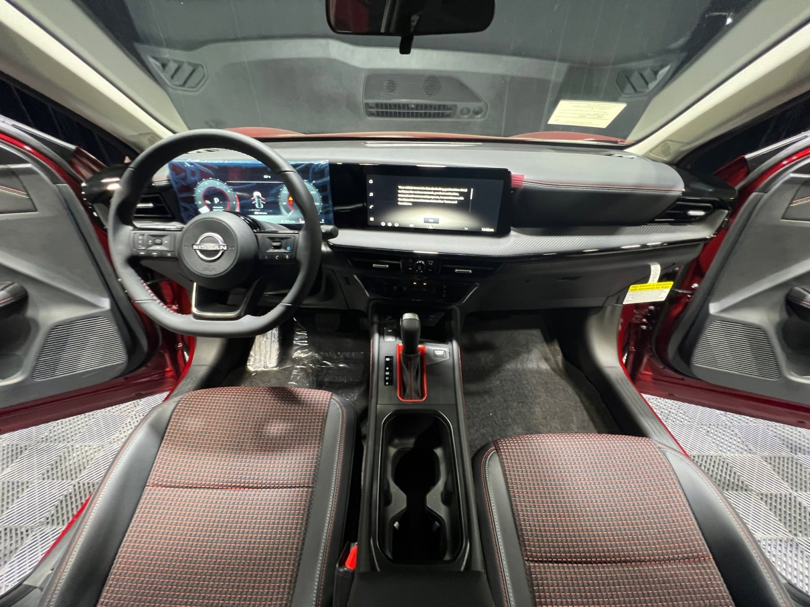 2026 Nissan KICKS SR - Photo 21
