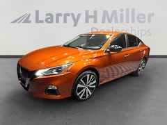 2022 Nissan Altima 2.5 SR Sedan