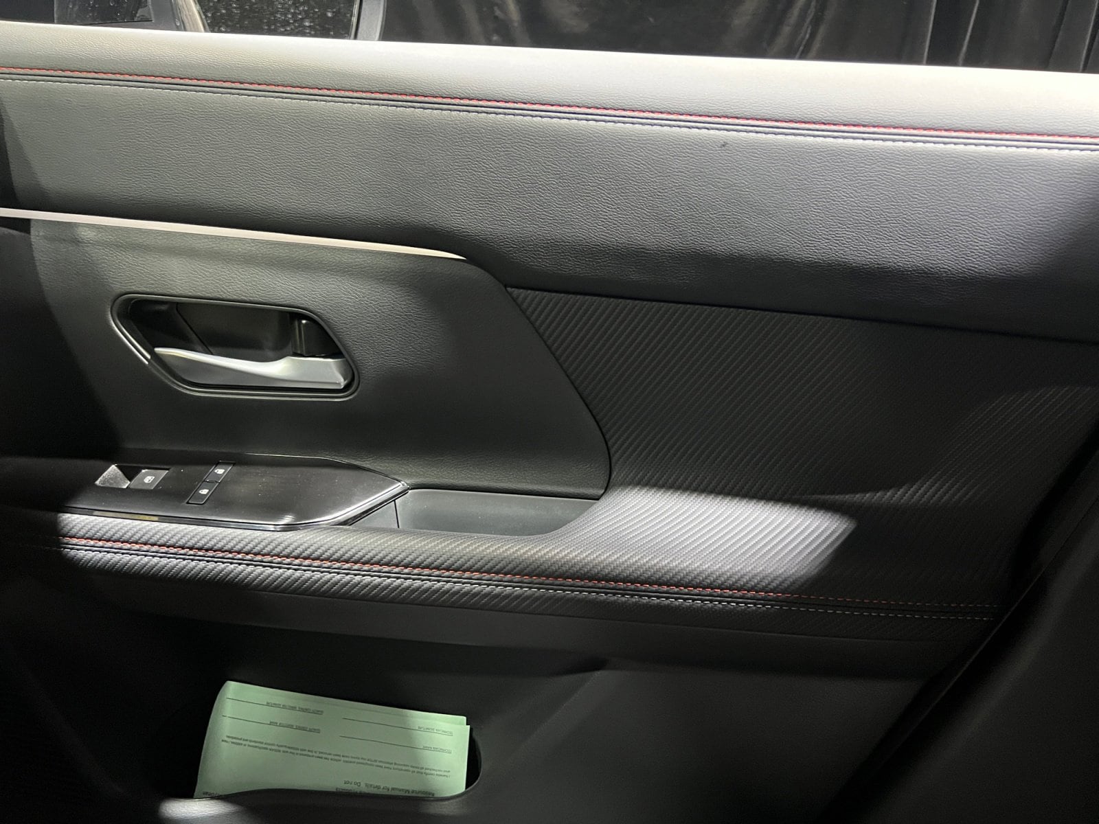 2026 Nissan KICKS SR - Photo 17
