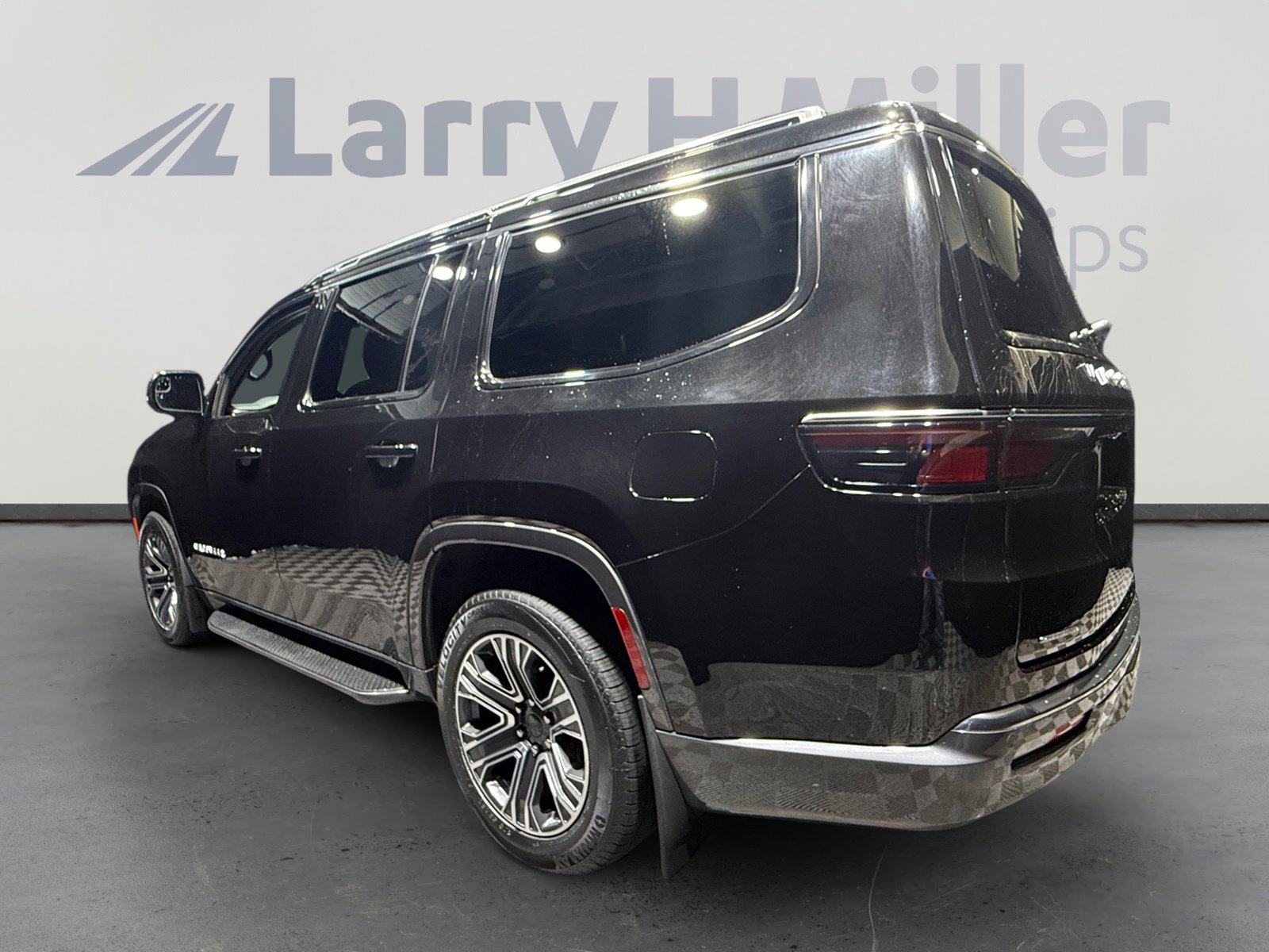 2022 Jeep Wagoneer Series III photo 2