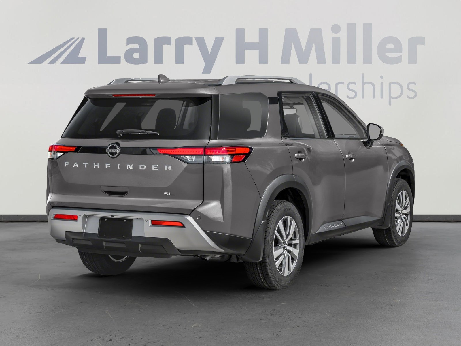 2025 Nissan Pathfinder SL photo 3