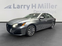 2025 Nissan Altima SV Sedan