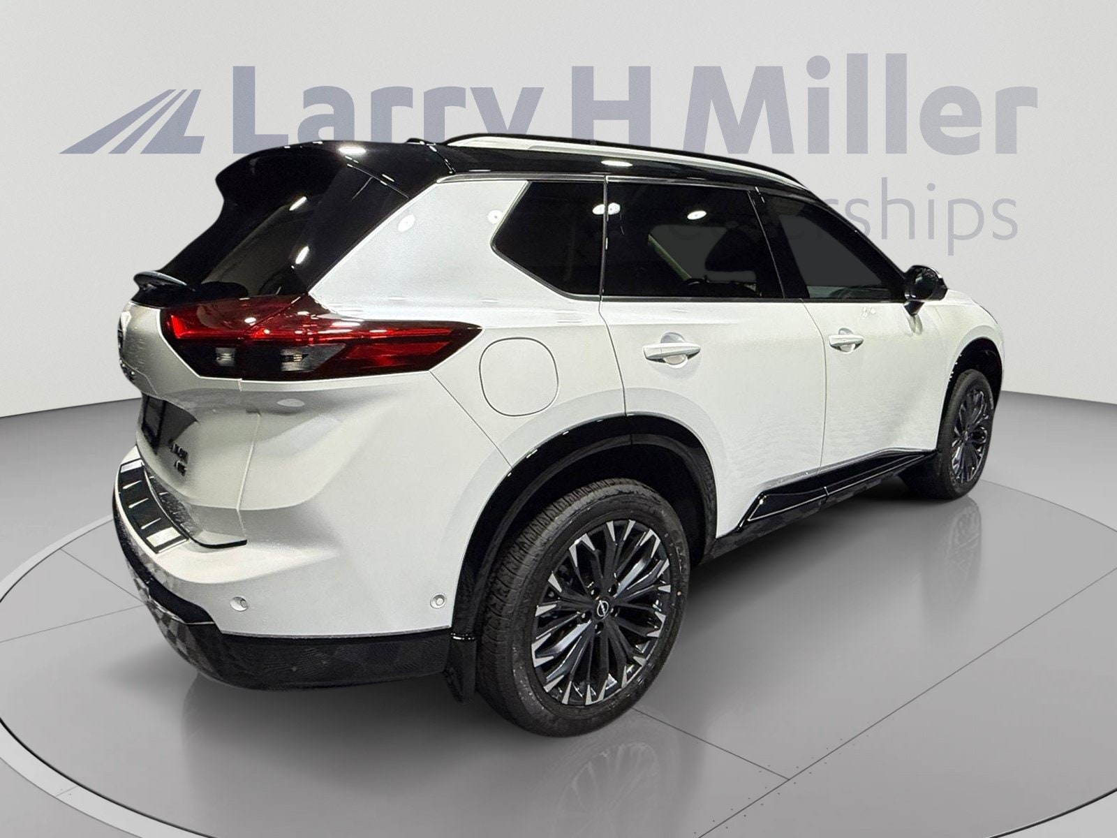 2026 Nissan Rogue Platinum - Photo 6