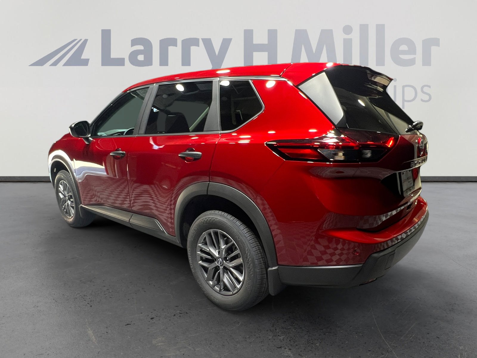 2026 Nissan Rogue S photo 4