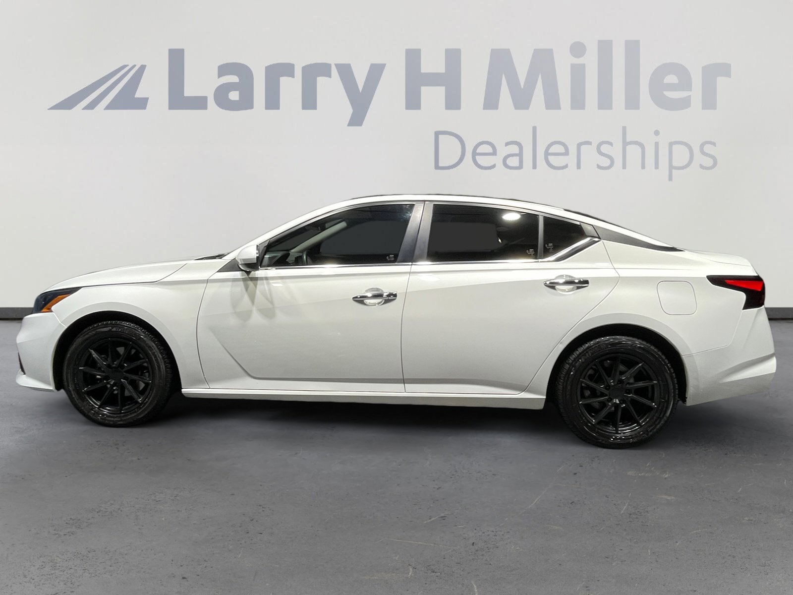 2022 Nissan Altima 2.5 S photo 3