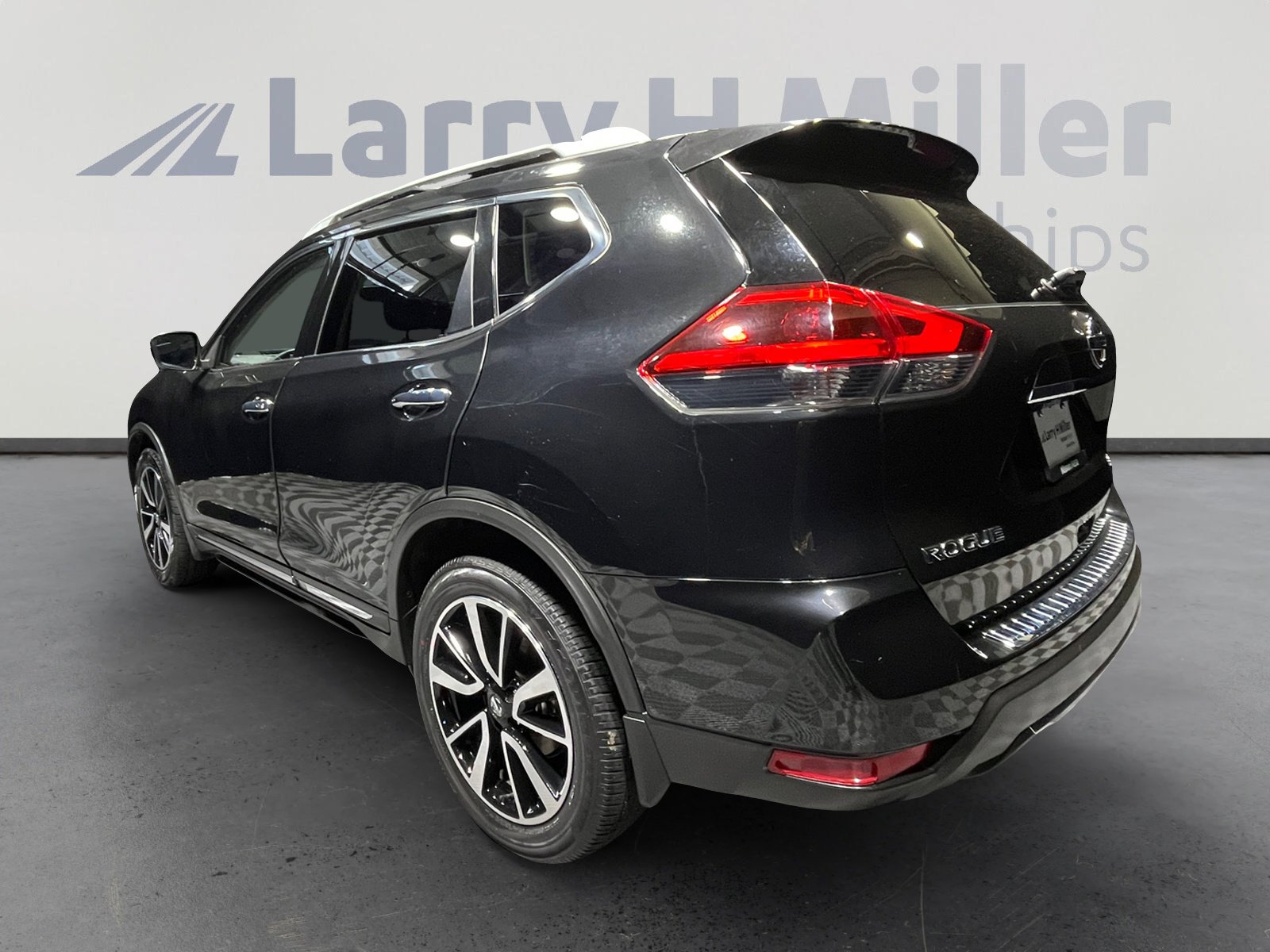 2018 Nissan Rogue SL photo 4