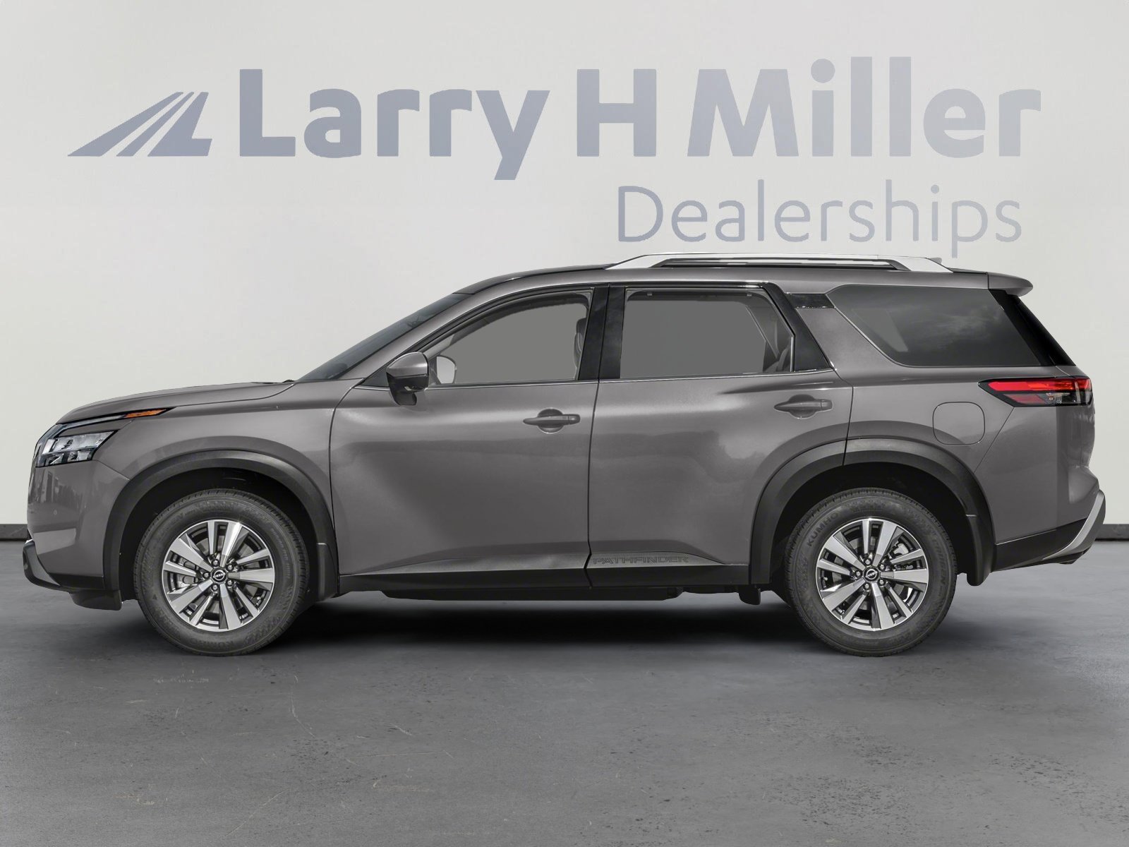 2025 Nissan Pathfinder SL photo 4