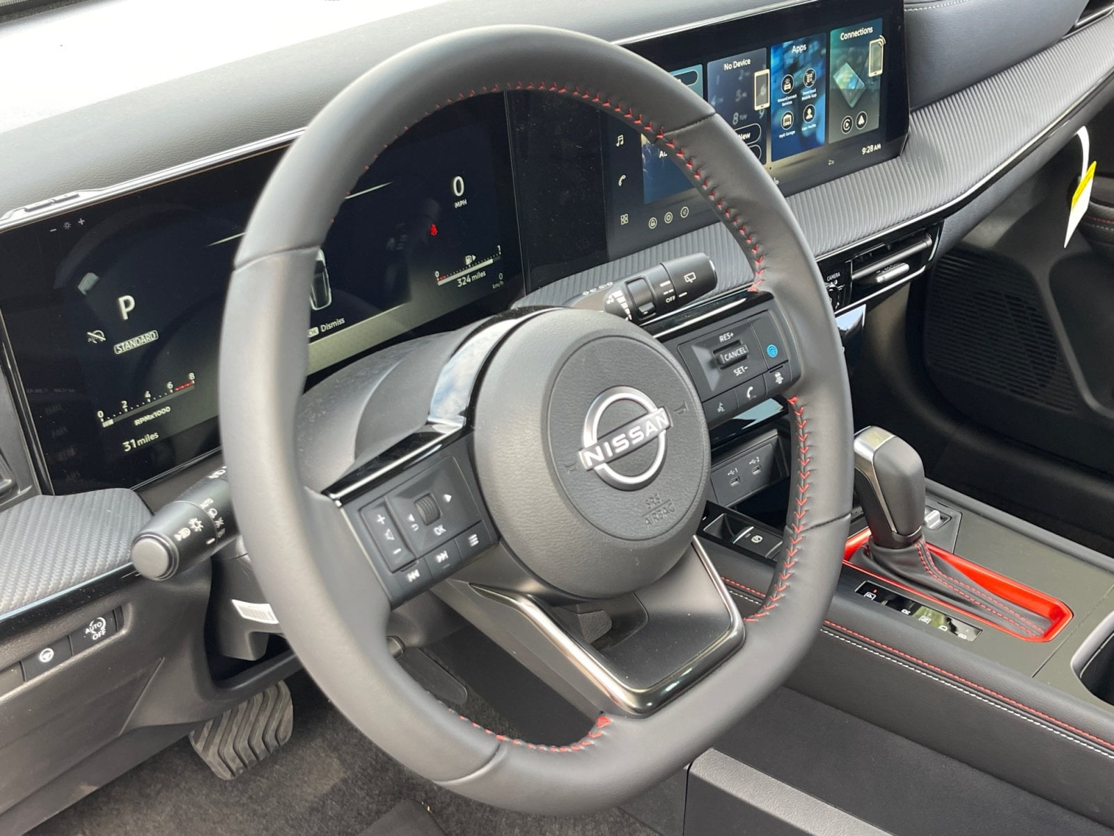 2026 Nissan KICKS SR - Photo 10