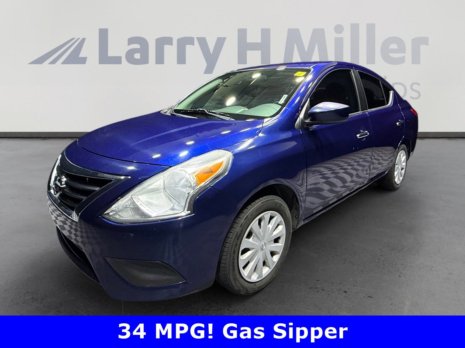 2019 Nissan Versa 1.6 SV CVT's photo