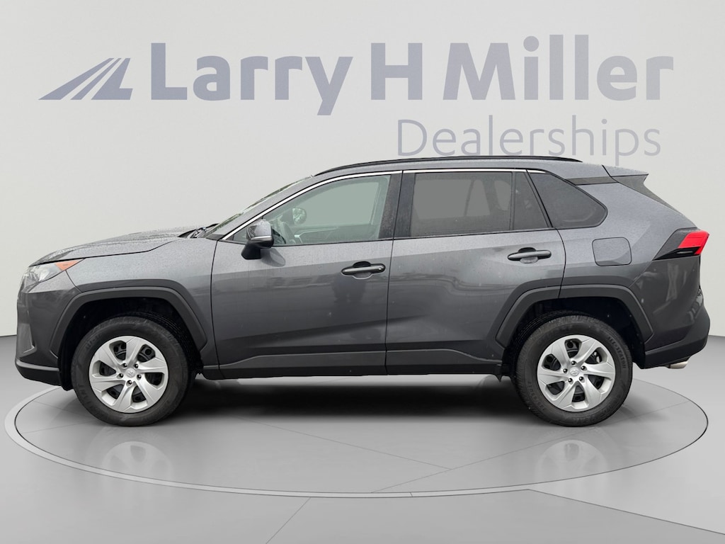 Used 2021 Toyota RAV4 LE SUV