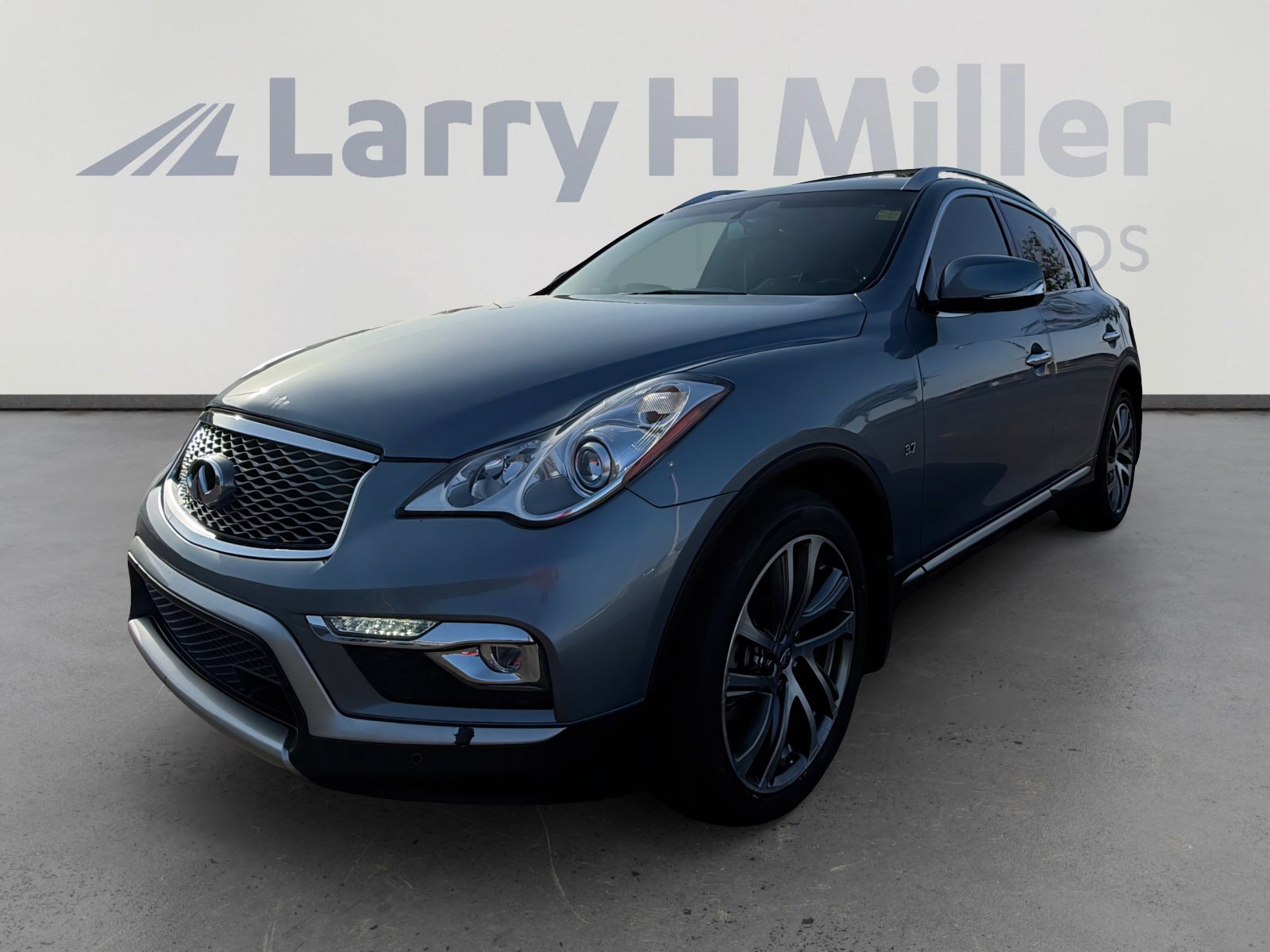 2017 INFINITI QX50 RWD's photo