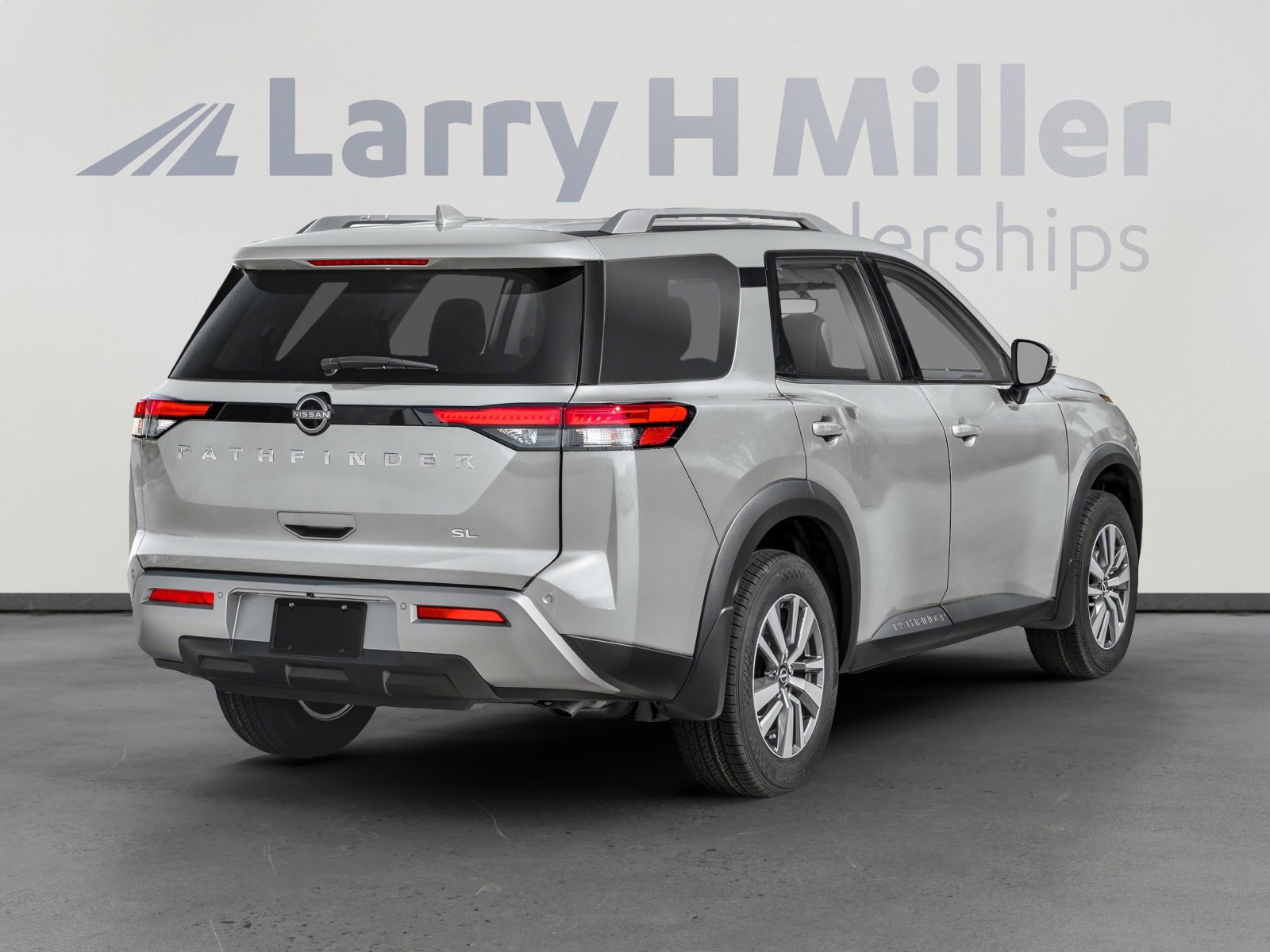 2025 Nissan Pathfinder SL photo 3