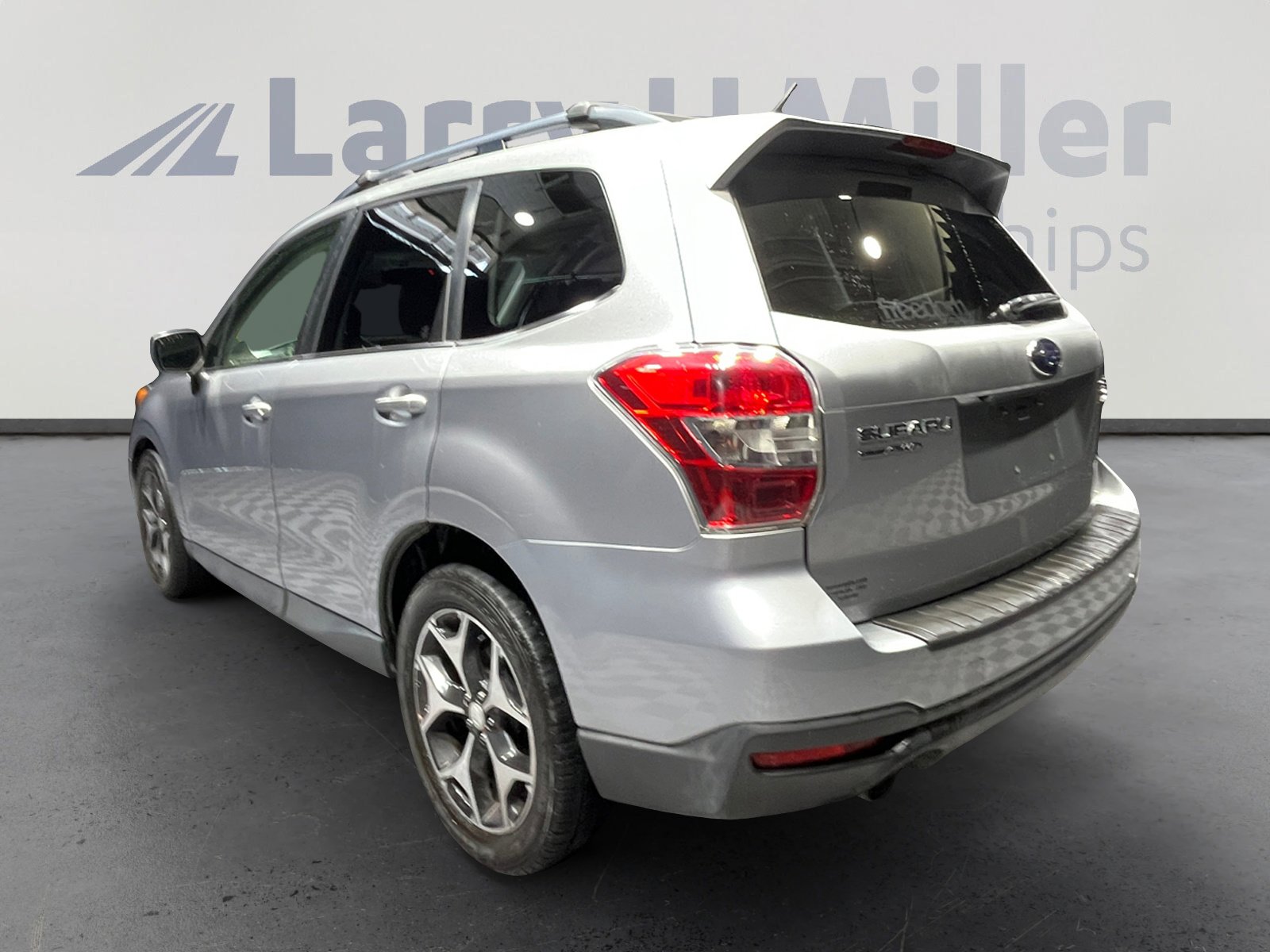2014 Subaru Forester 2.0XT Premium photo 2