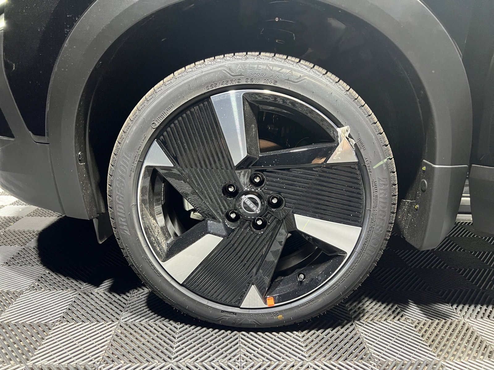 2026 Nissan KICKS SR - Photo 27