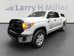 2015 Toyota Tundra SR5 5.7L V8 w/FFV Truck CrewMax