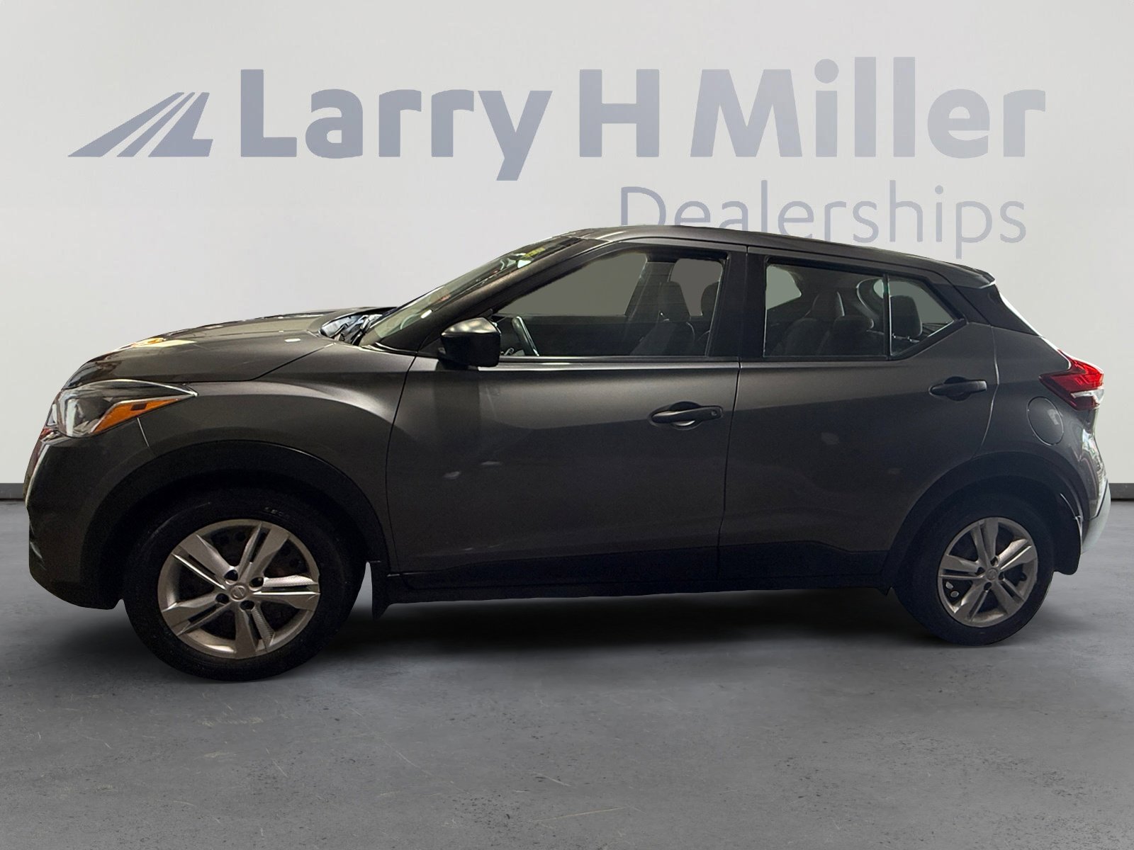 2020 Nissan Kicks S photo 3