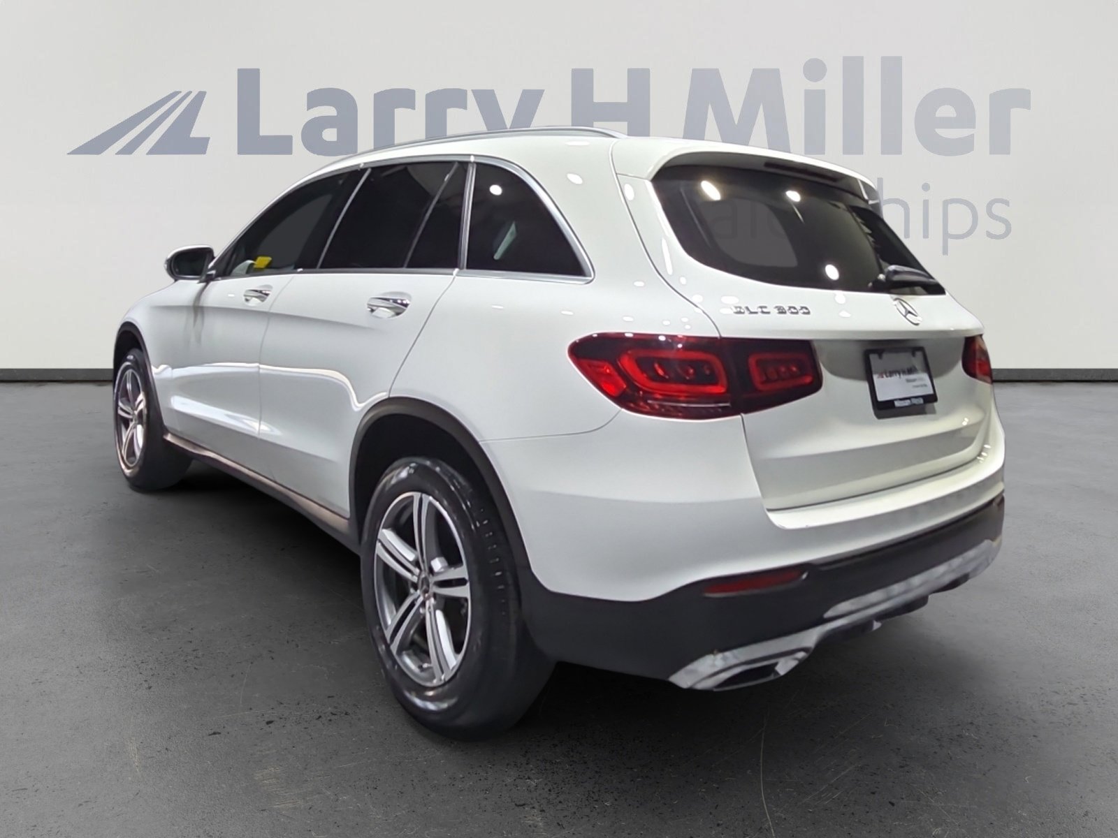 2020 Mercedes Benz GLC 300 photo 4