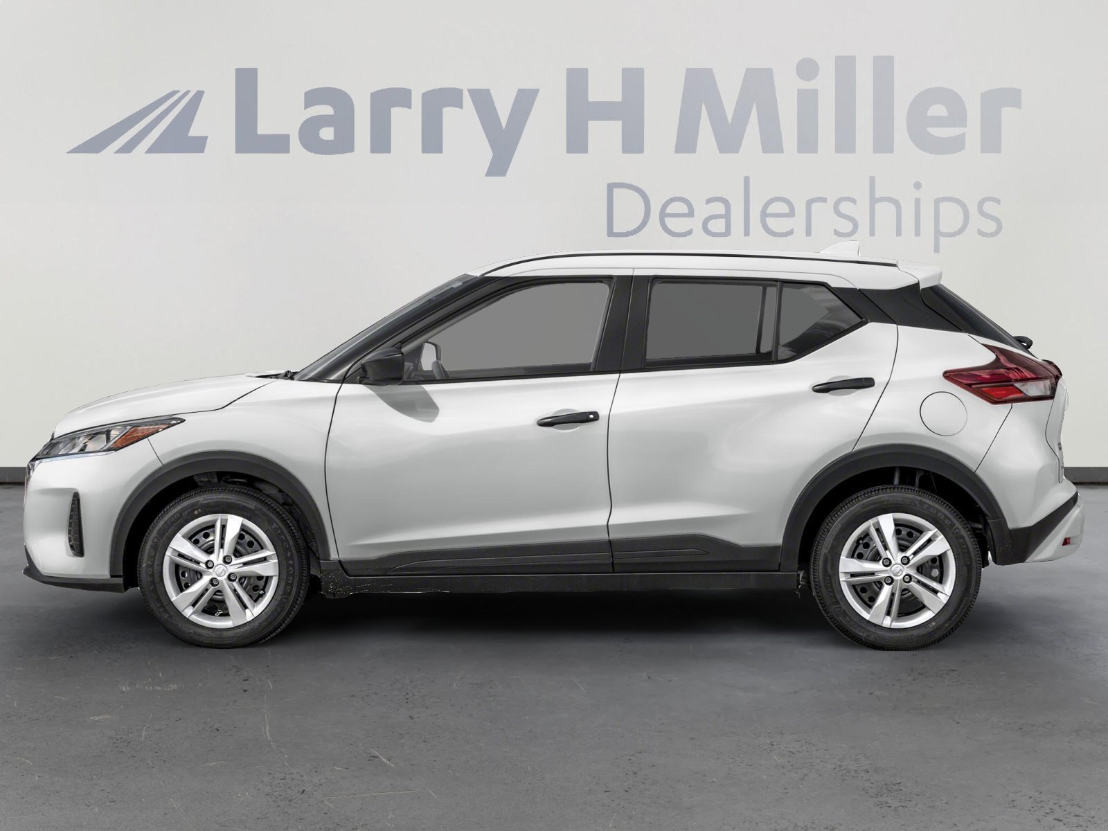2025 Nissan Kicks Play S photo 4