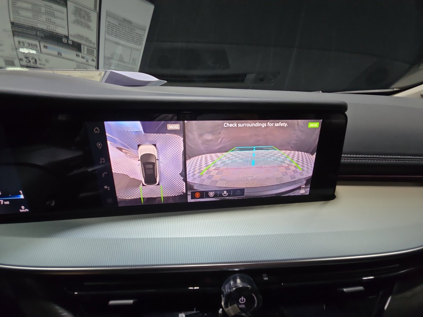 2025 Nissan Murano SL - Photo 29