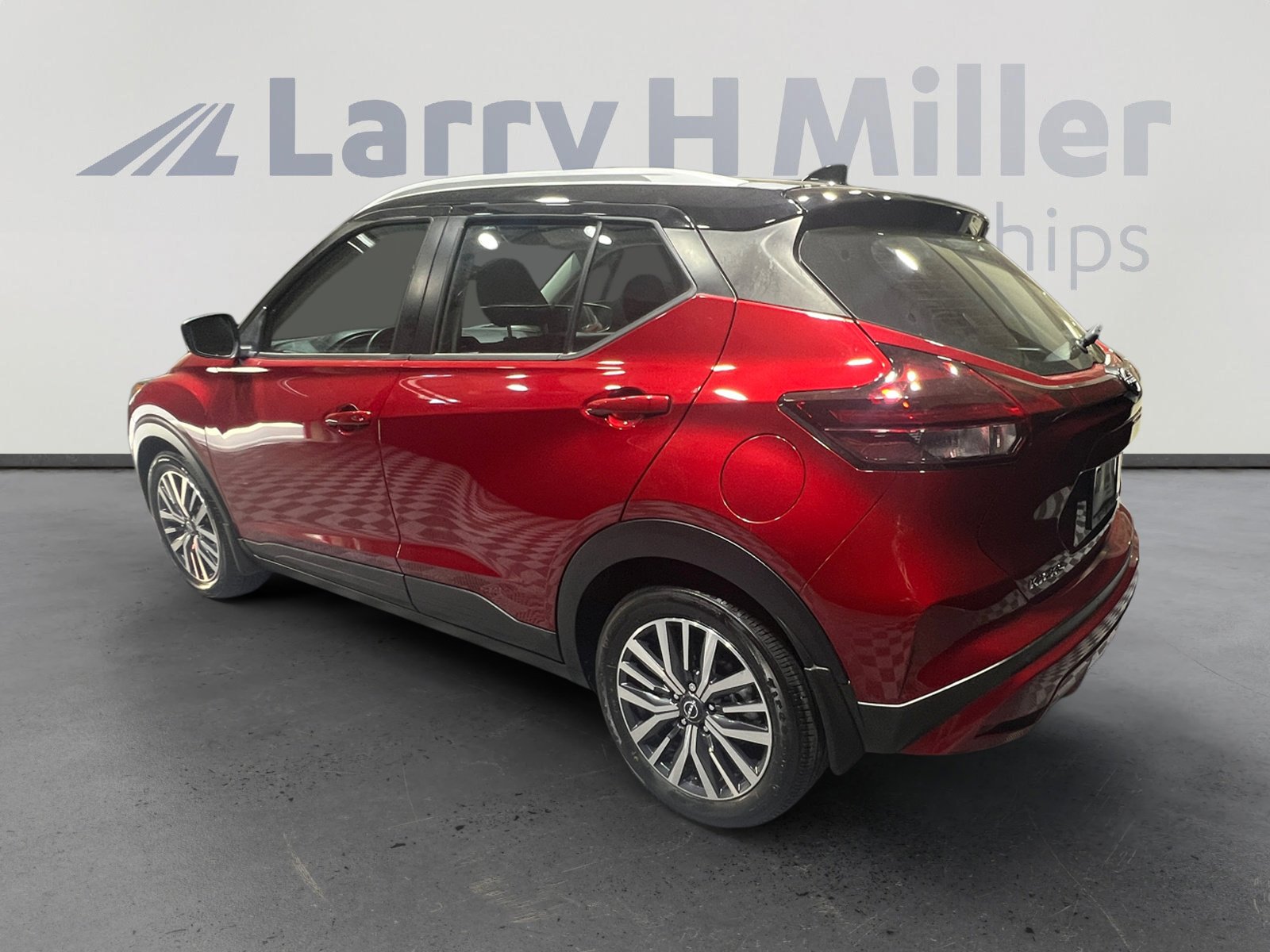 2023 Nissan Kicks SV photo 4