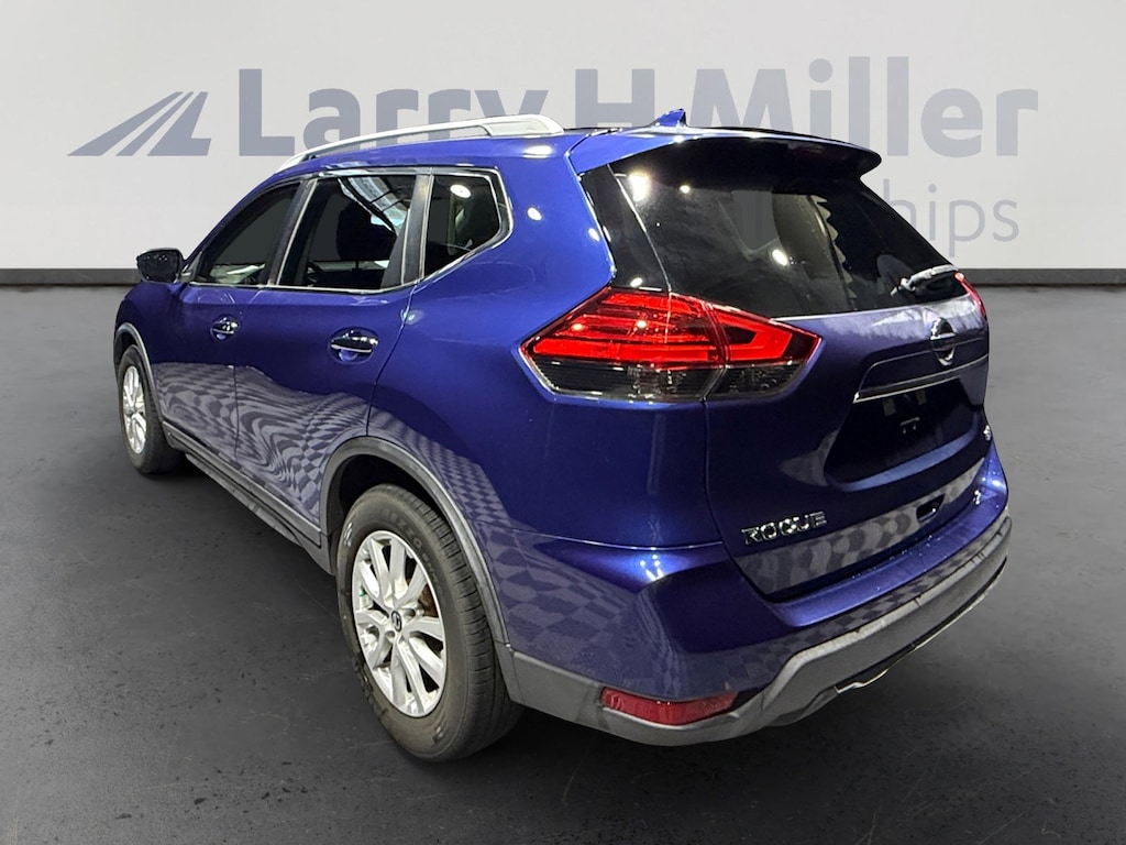 Used 2017 Nissan Rogue SV SUV