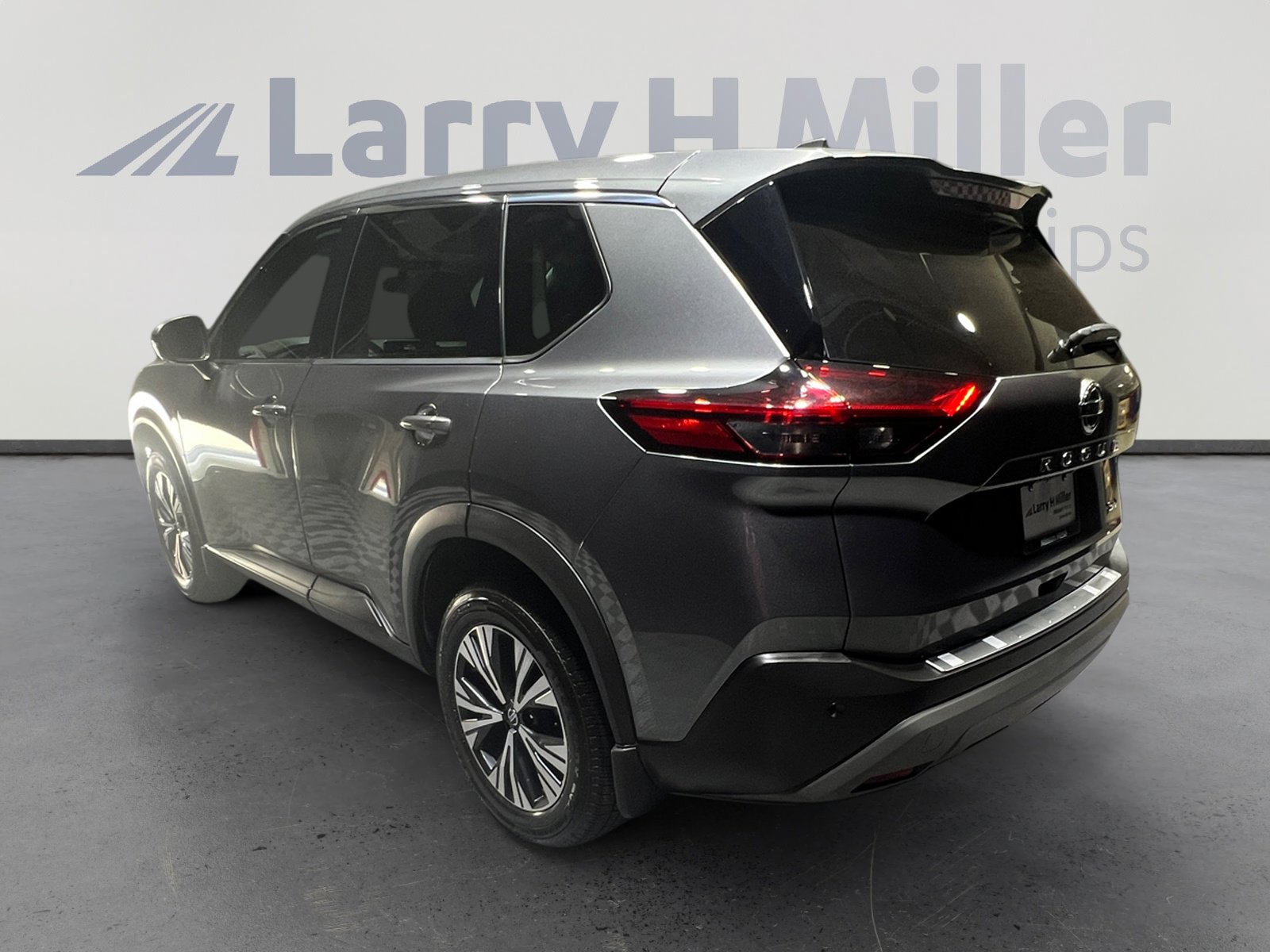 2021 Nissan Rogue SV photo 4