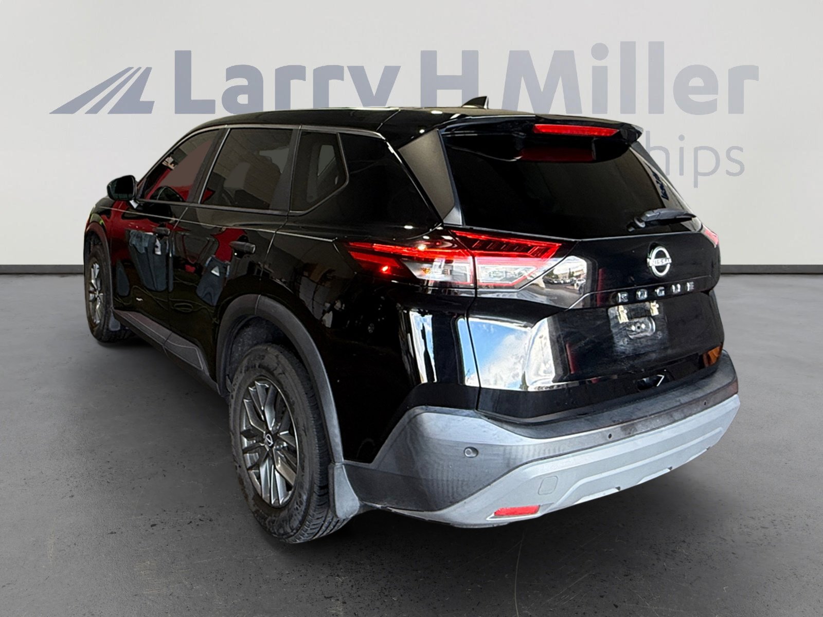 2023 Nissan Rogue S photo 4