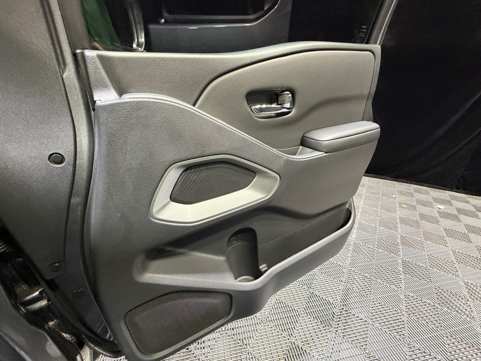 2026 Nissan Frontier SV - Photo 16