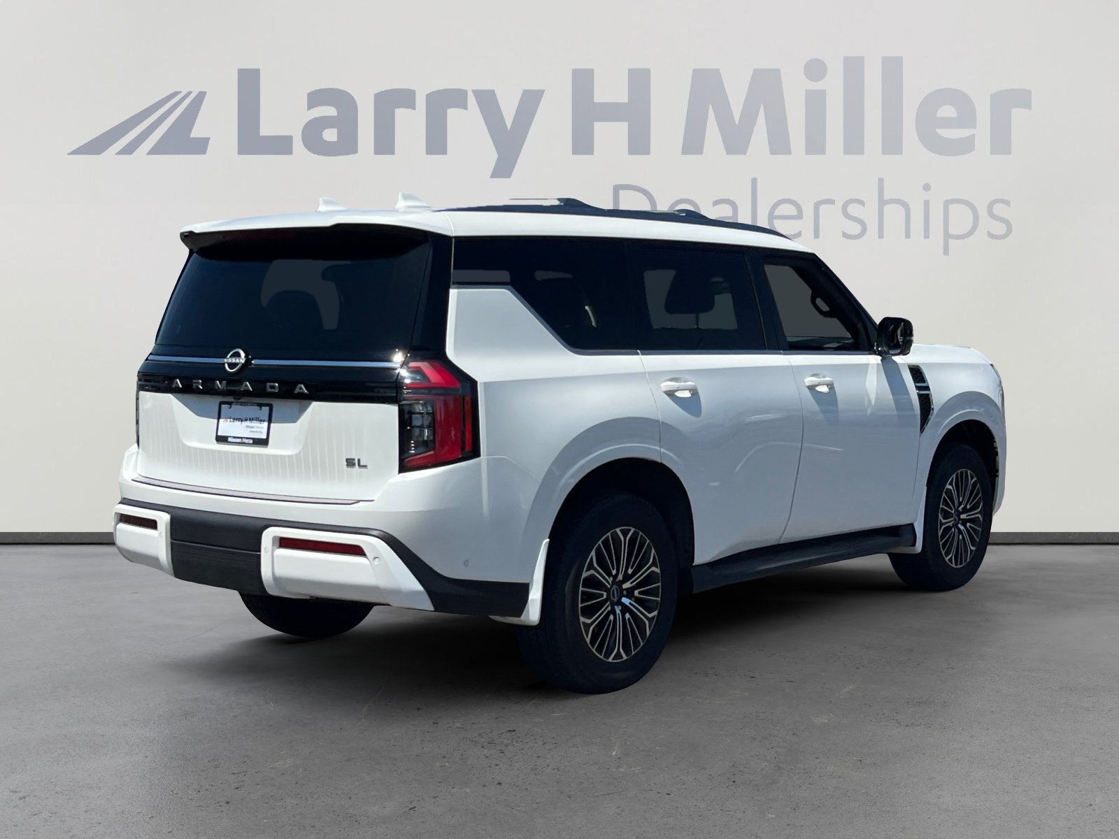 2026 Nissan Armada SL - Photo 6