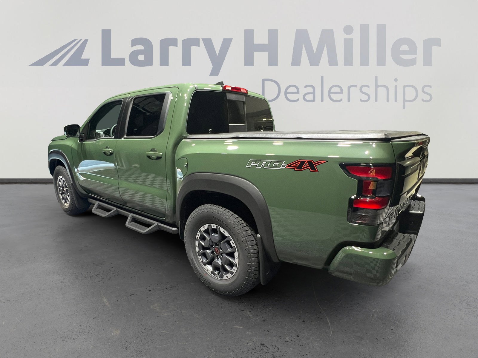 2026 Nissan Frontier PRO-4X photo 4