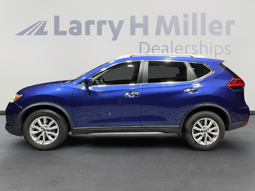 Used 2017 Nissan Rogue SV SUV