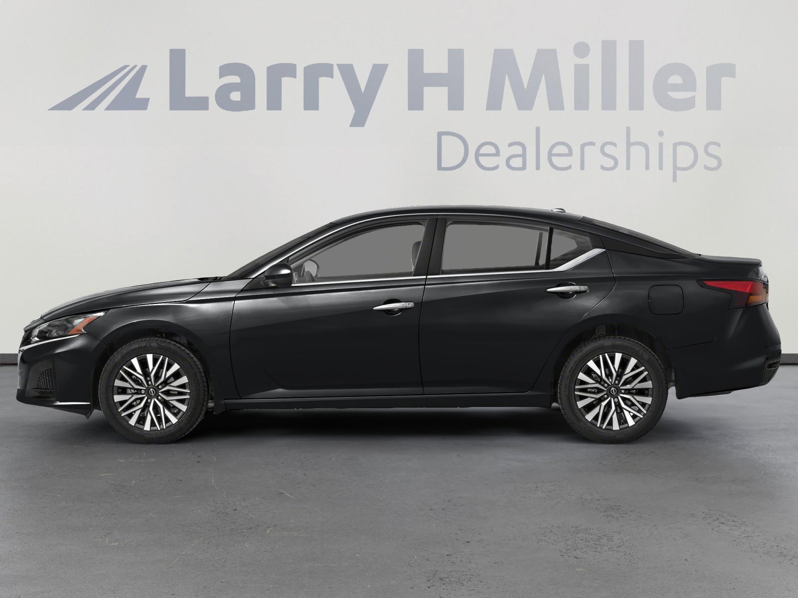 2025 Nissan Altima SV photo 4