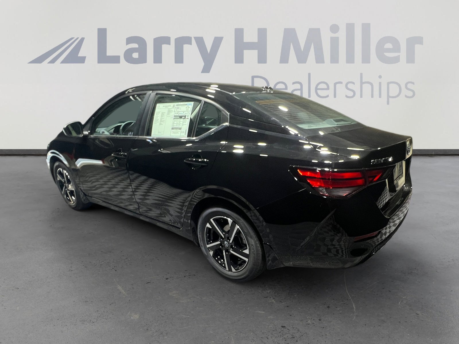 2025 Nissan Sentra SV photo 4