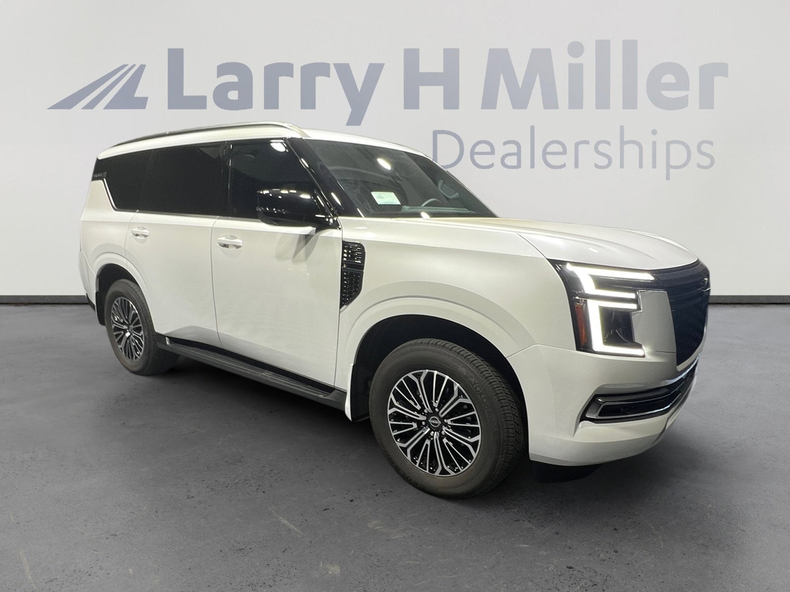 2026 Nissan Armada SL - Photo 8