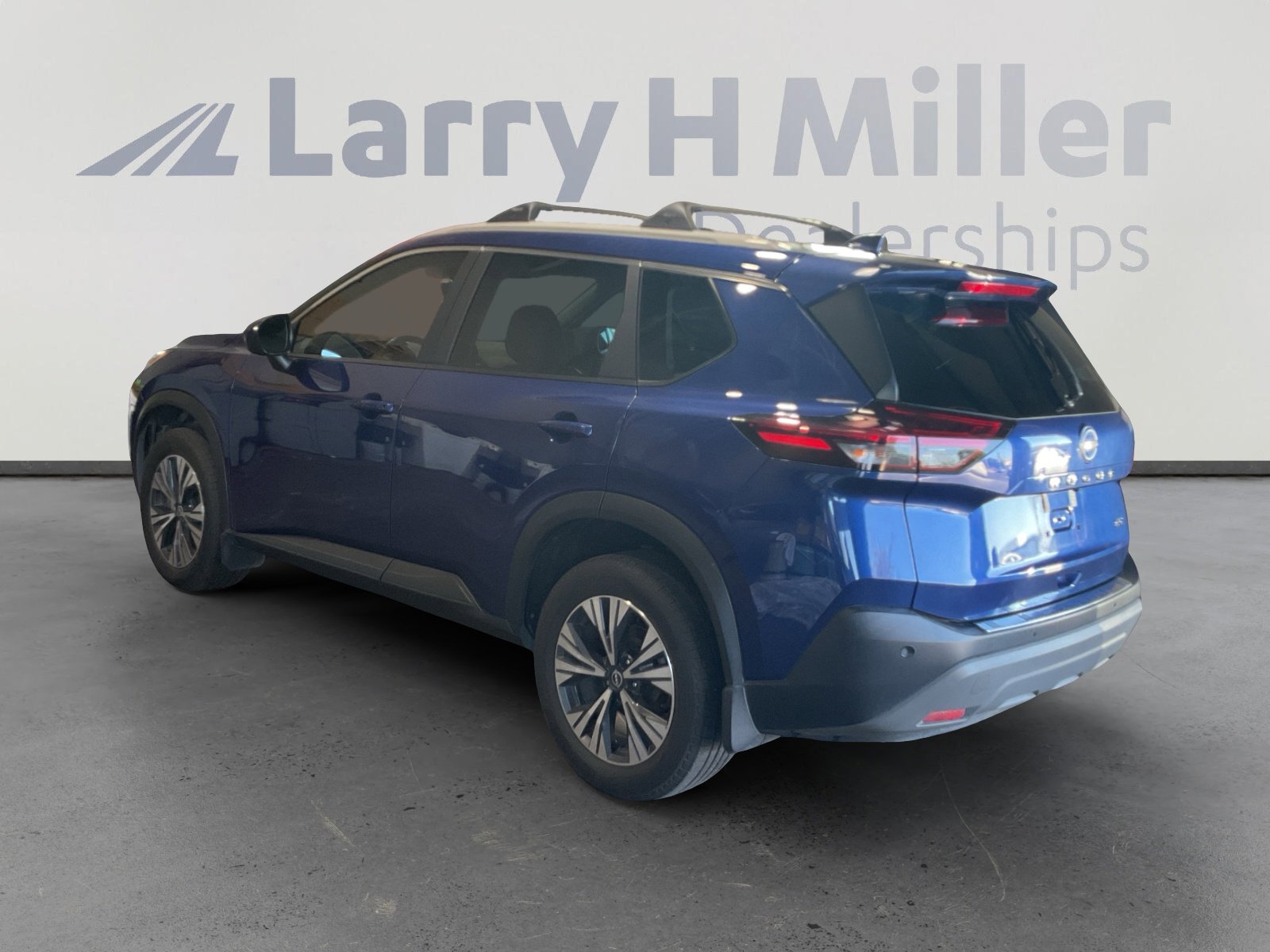 2023 Nissan Rogue SV photo 4