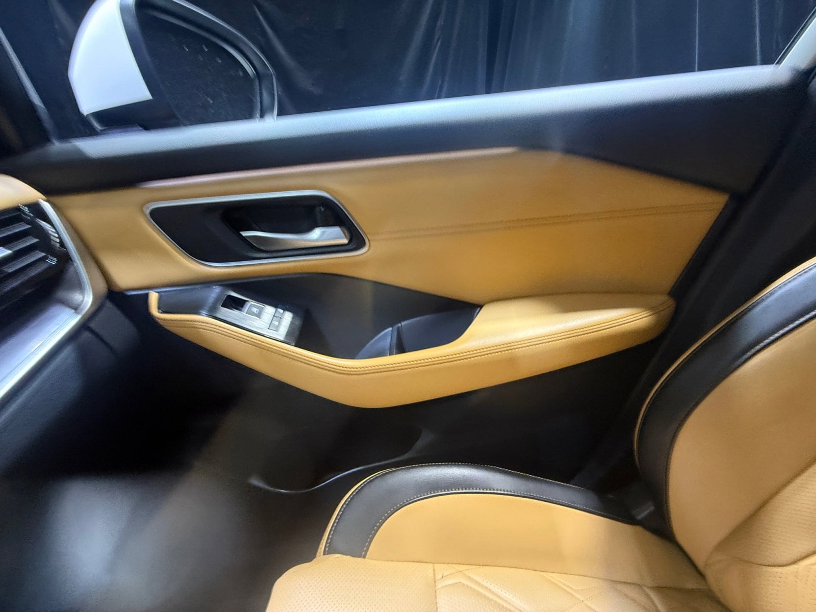 2023 Nissan Rogue Platinum - Photo 17