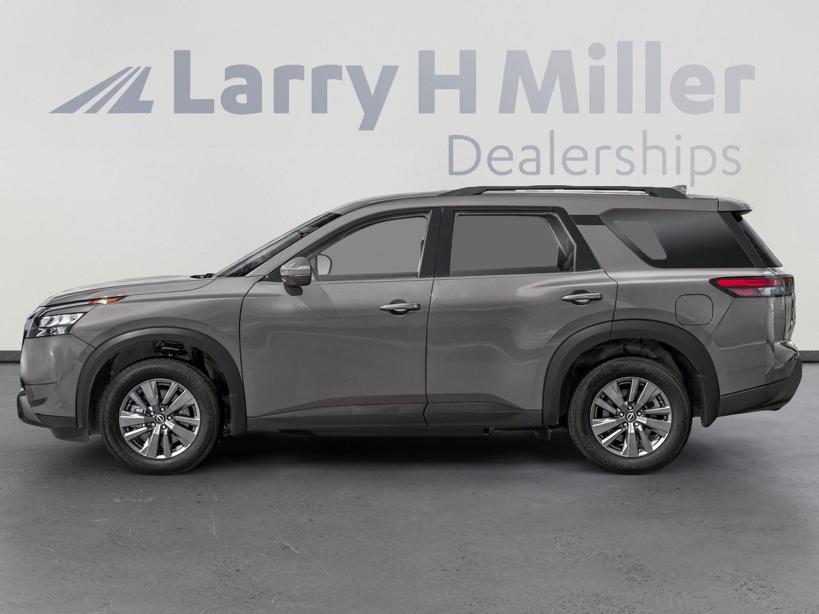 2025 Nissan Pathfinder SV photo 4