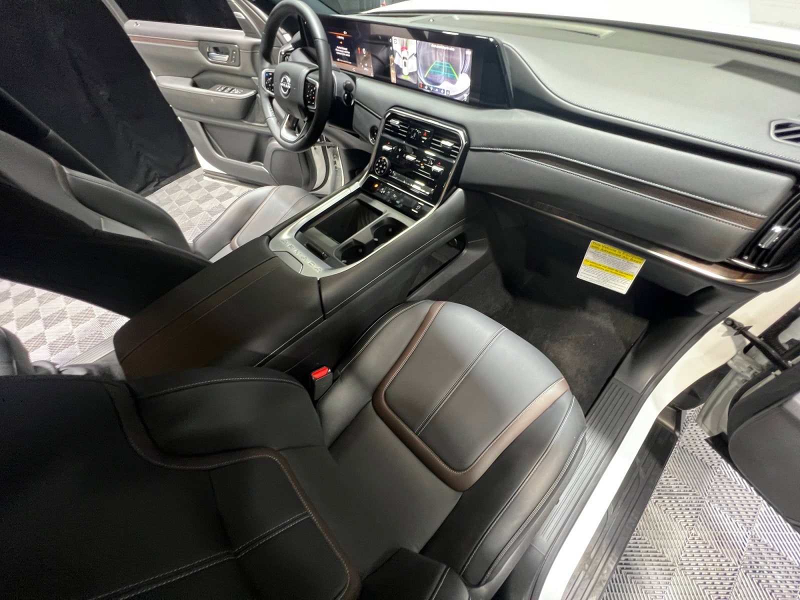 2026 Nissan Armada SL - Photo 22