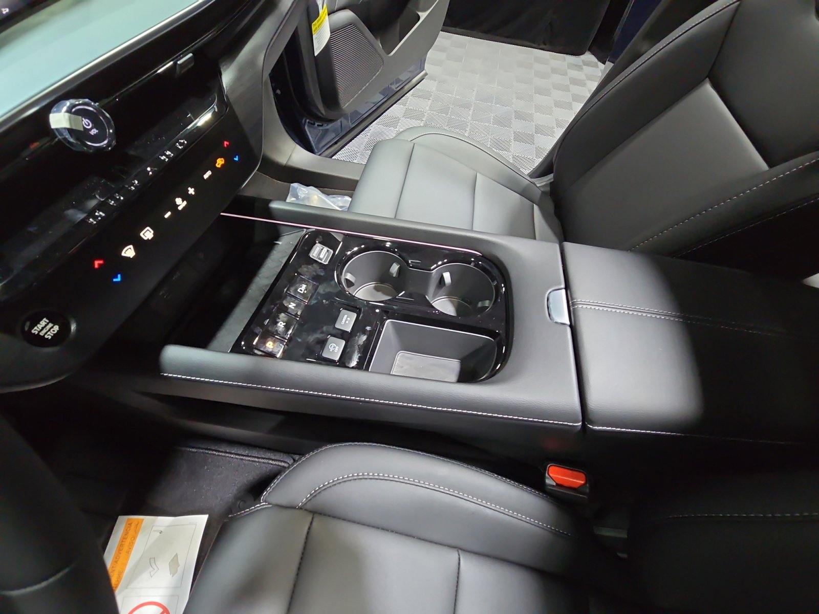 2025 Nissan Murano SL - Photo 16