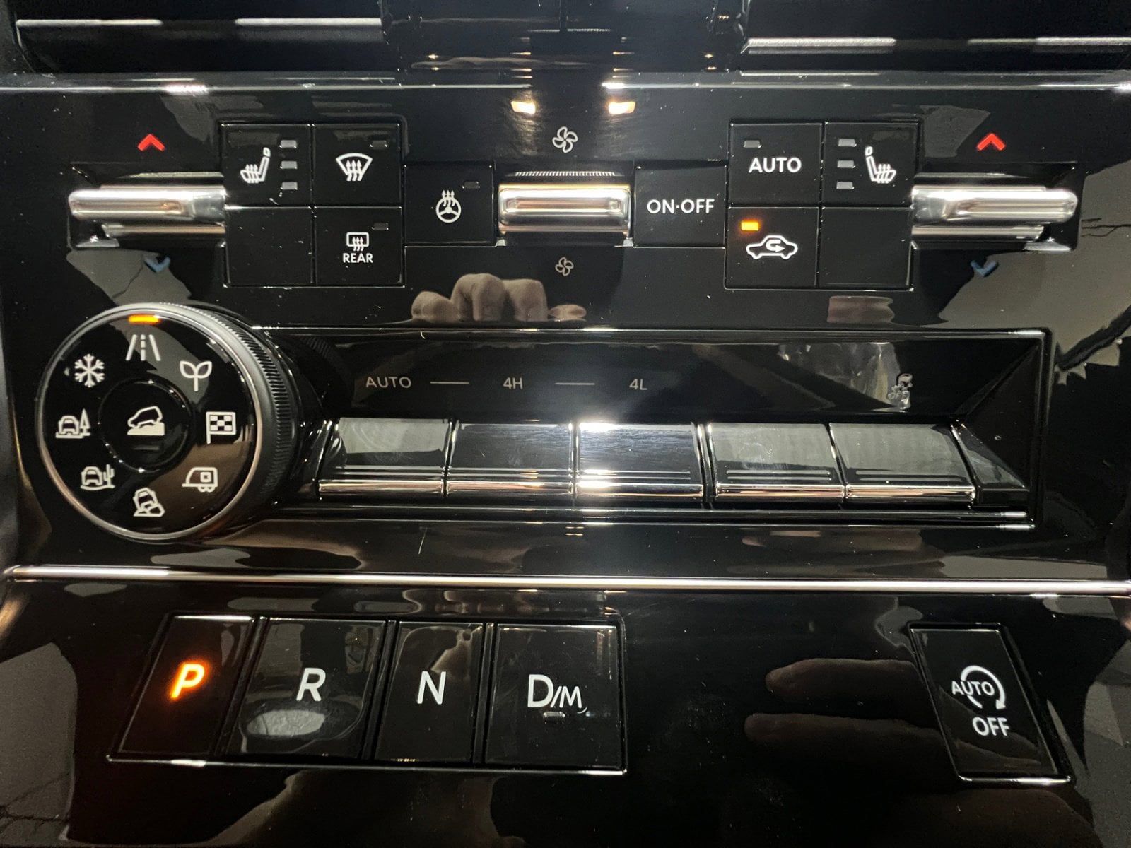 2026 Nissan Armada SL - Photo 13
