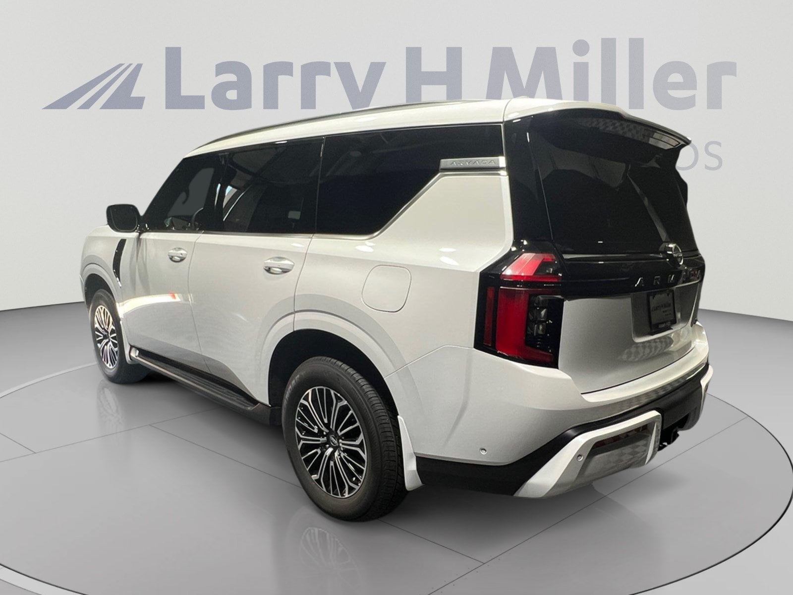 2026 Nissan Armada SL - Photo 4
