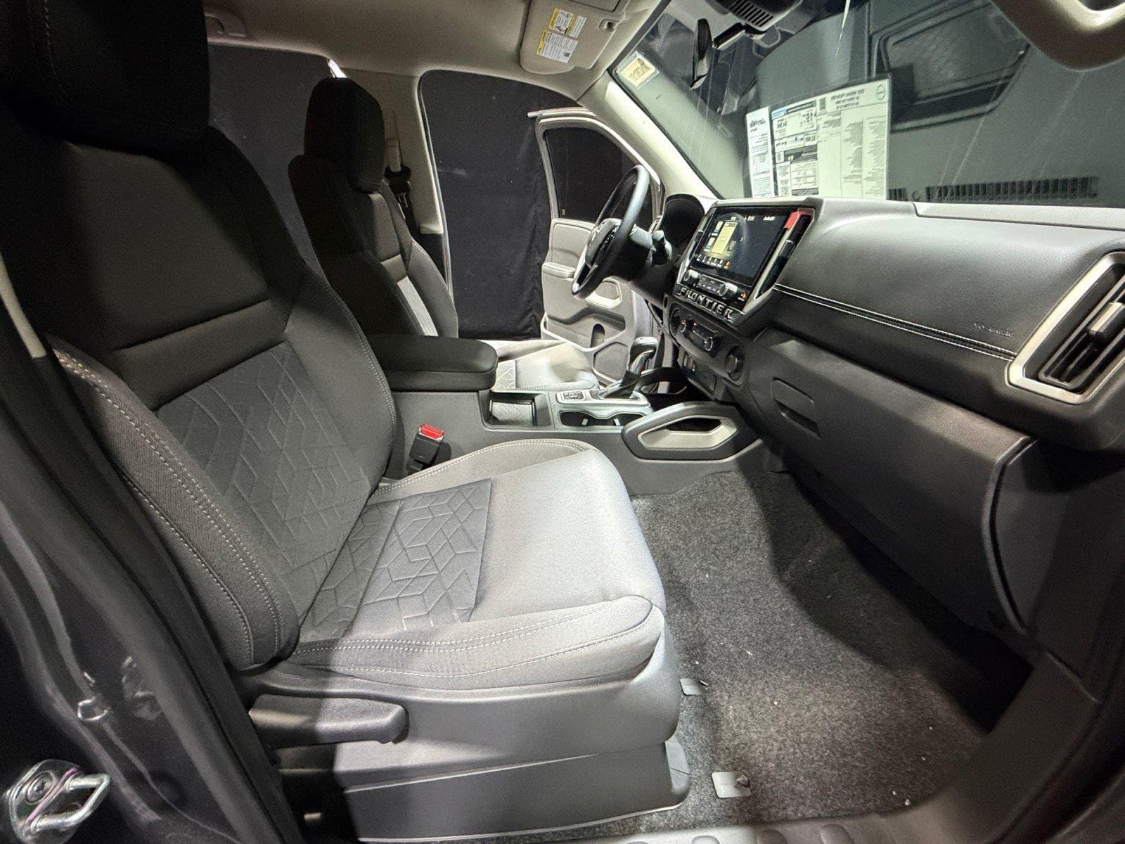 2026 Nissan Frontier SV - Photo 19