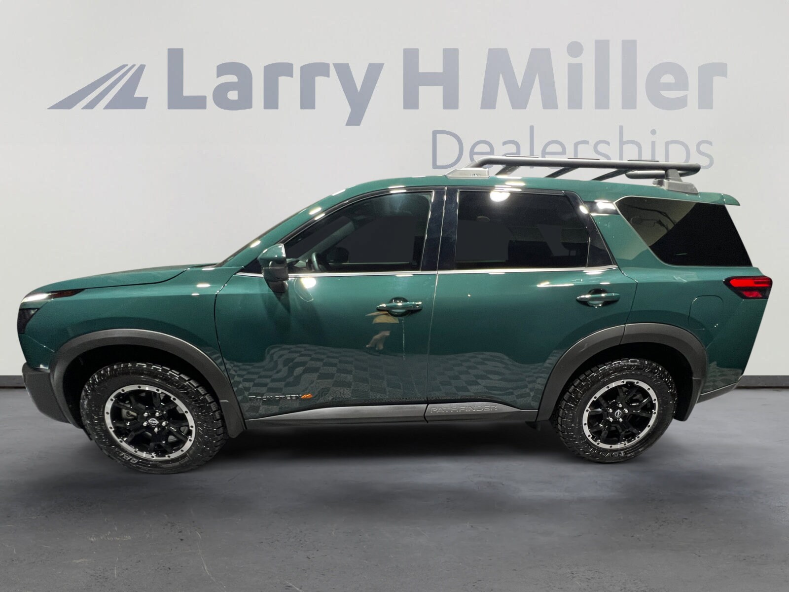 2025 Nissan Pathfinder Rock Creek photo 3