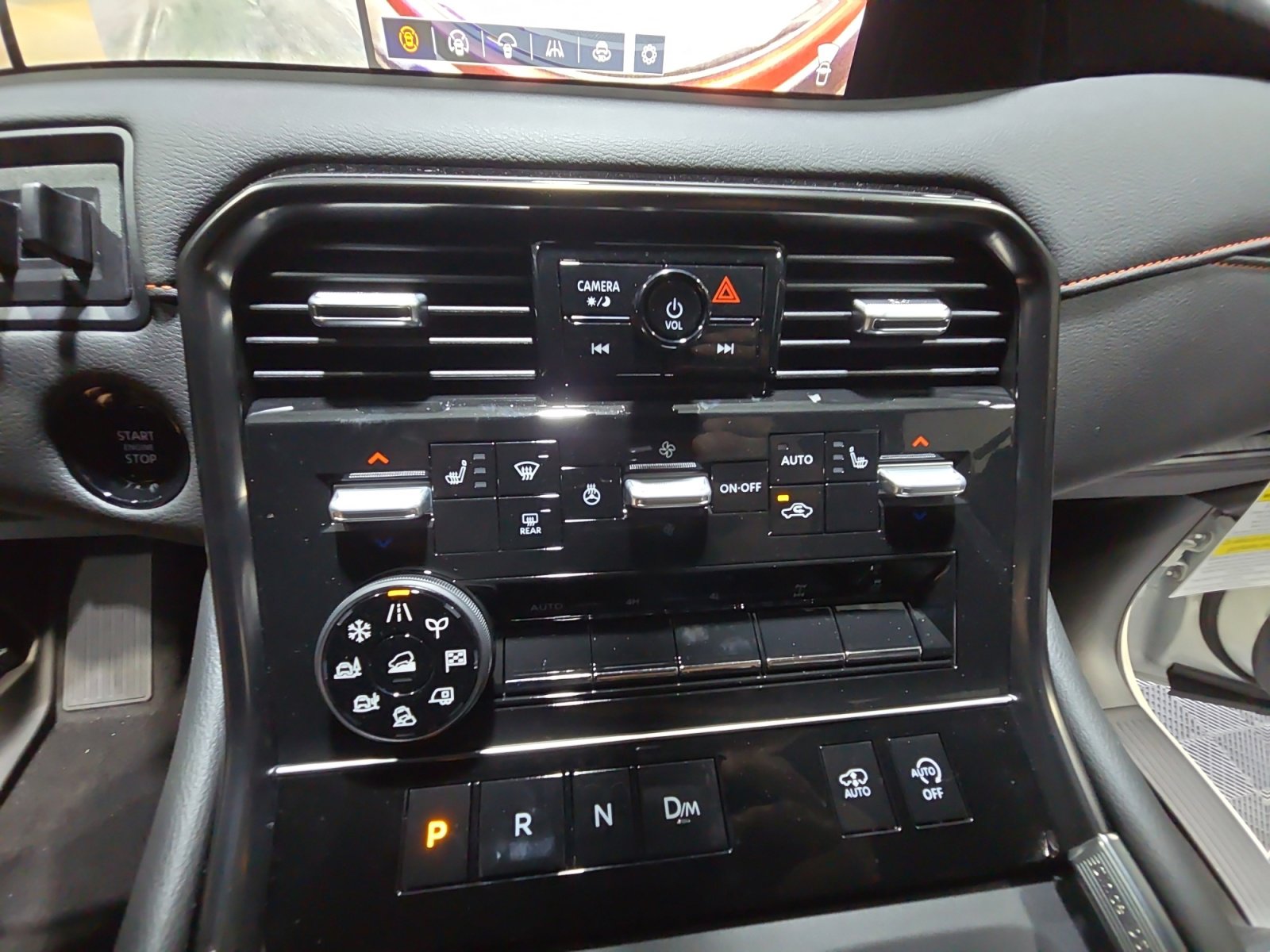 2025 Nissan Armada PRO-4X - Photo 13